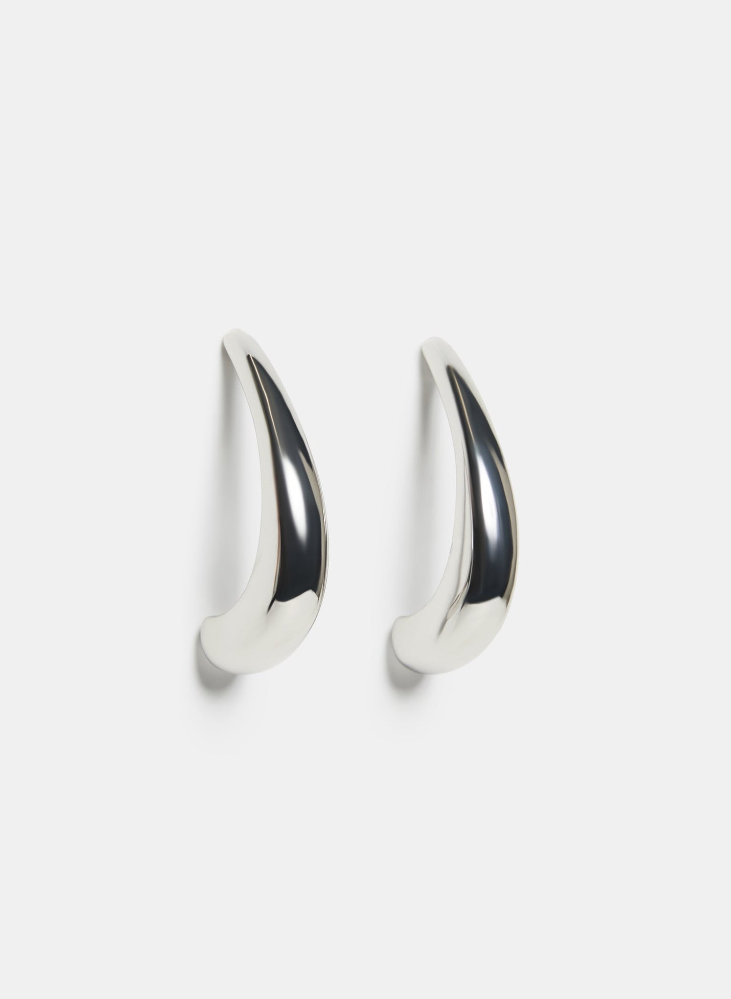 ARI HOOP EARRINGS